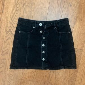 American Eagle skirt, size 0, black & light jean